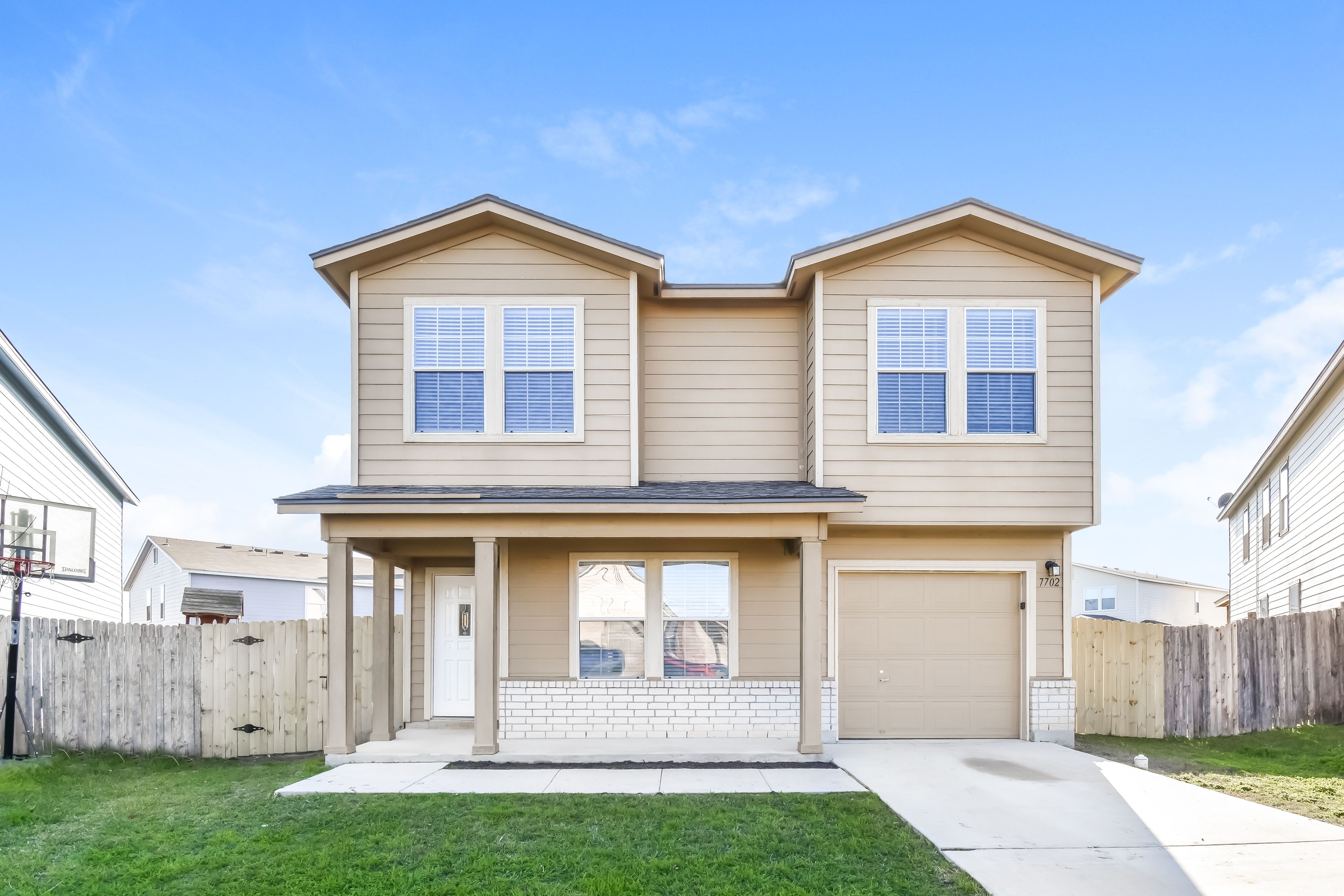7702 Burro Bend San Antonio, TX 78244